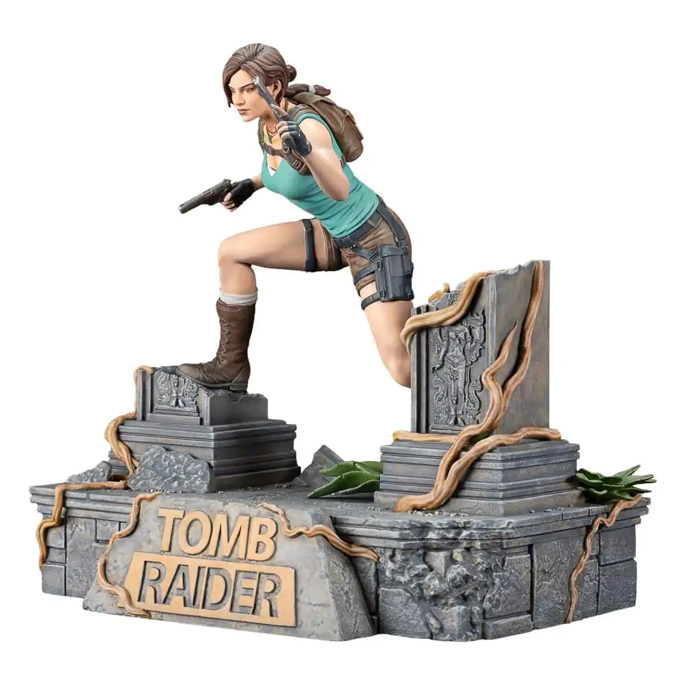 Tomb Raider PVC Statue Lara Croft 24 cm termékfotó