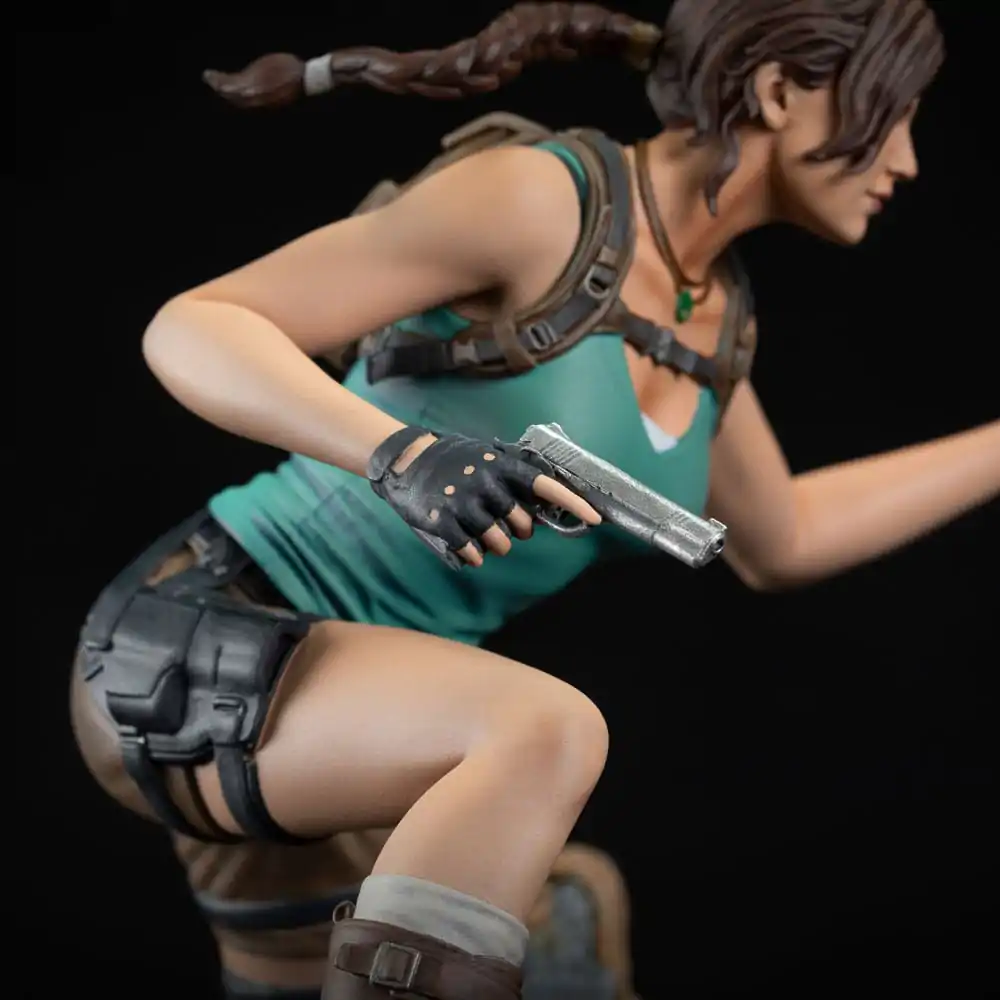 Tomb Raider PVC Statue Lara Croft 24 cm termékfotó