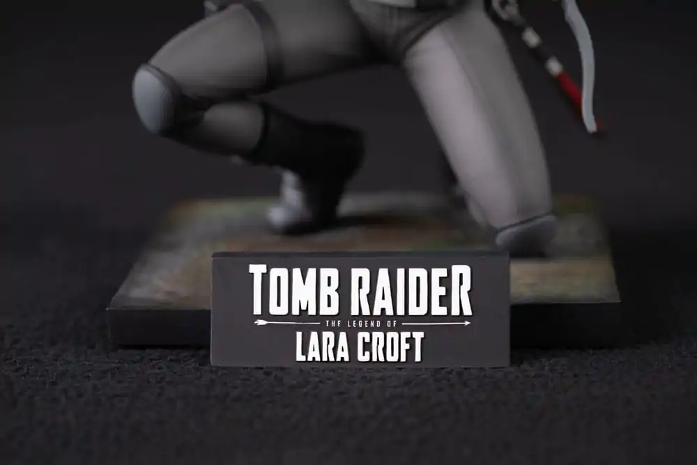 Tomb Raider PVC-Statue The Legend of Lara Croft 19 cm Produktfoto