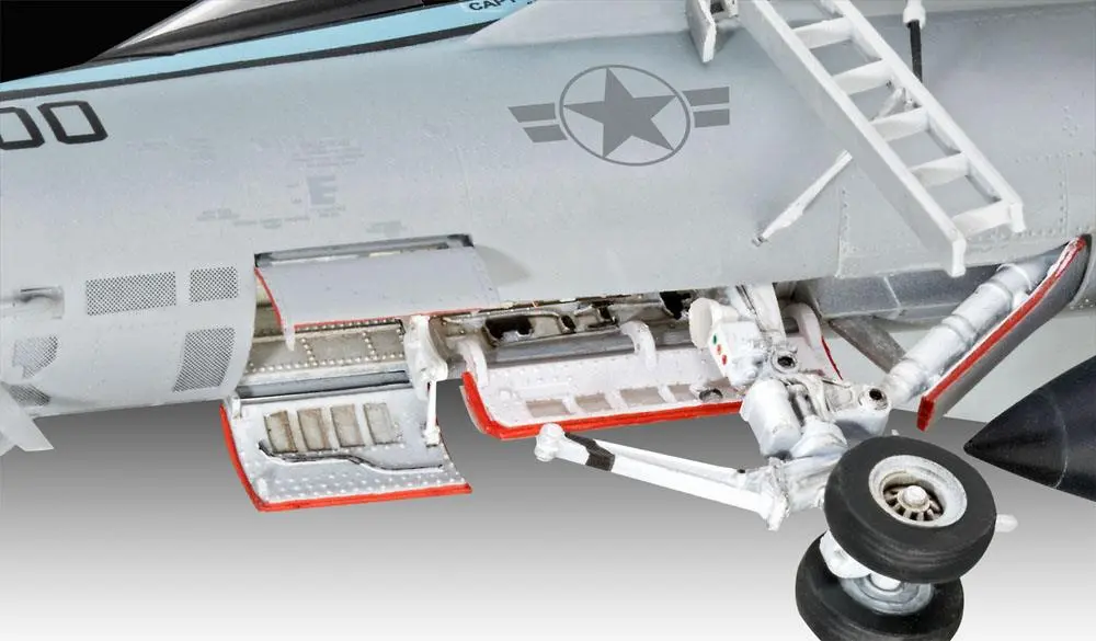 Top Gun: Maverick Modellbausatz 1/48 Maverick´s F/A-18E Super Hornet 38 cm Produktfoto