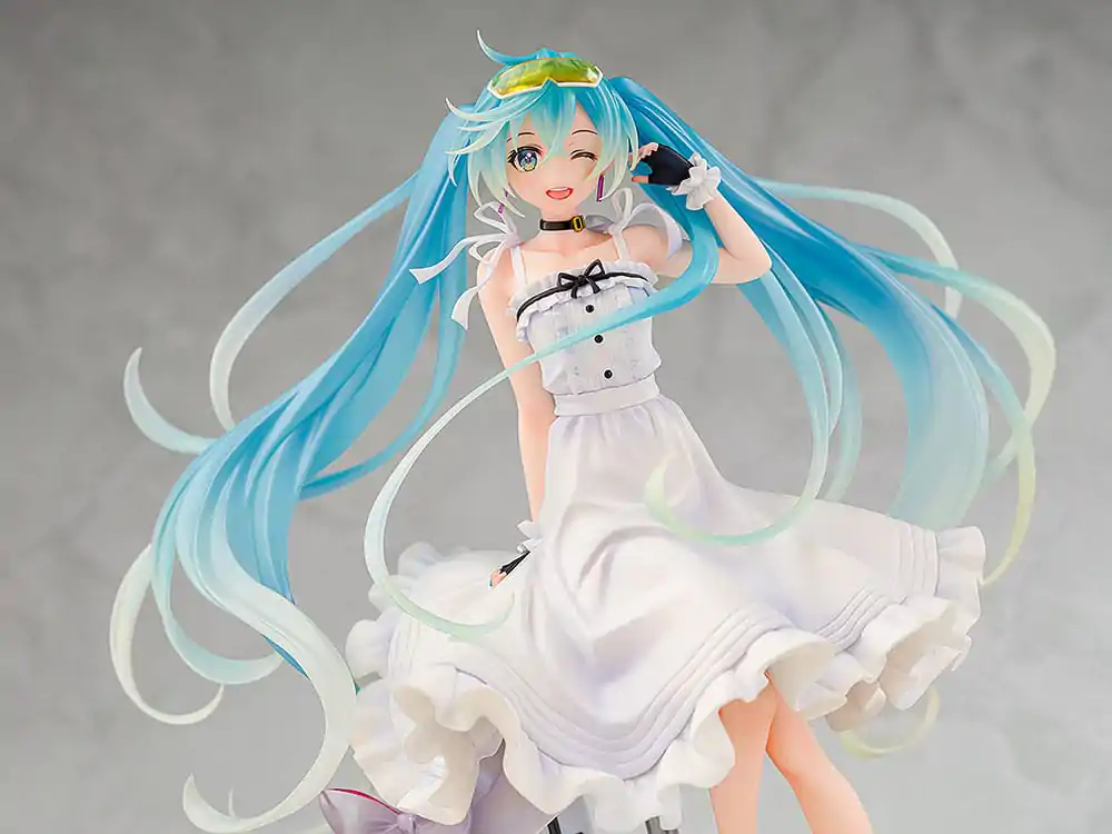 Hatsune Miku GT Project Original PVC Statue 1/7 Vacation Style Ver. 24 cm Produktfoto