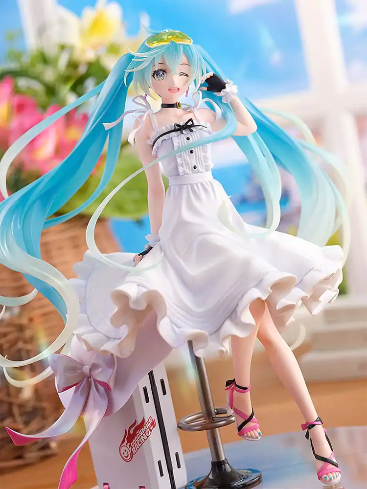 Hatsune Miku GT Project Original PVC Statue 1/7 Vacation Style Ver. 24 cm Produktfoto
