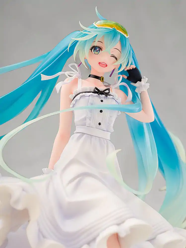 Hatsune Miku GT Project Original PVC Statue 1/7 Vacation Style Ver. 24 cm Produktfoto