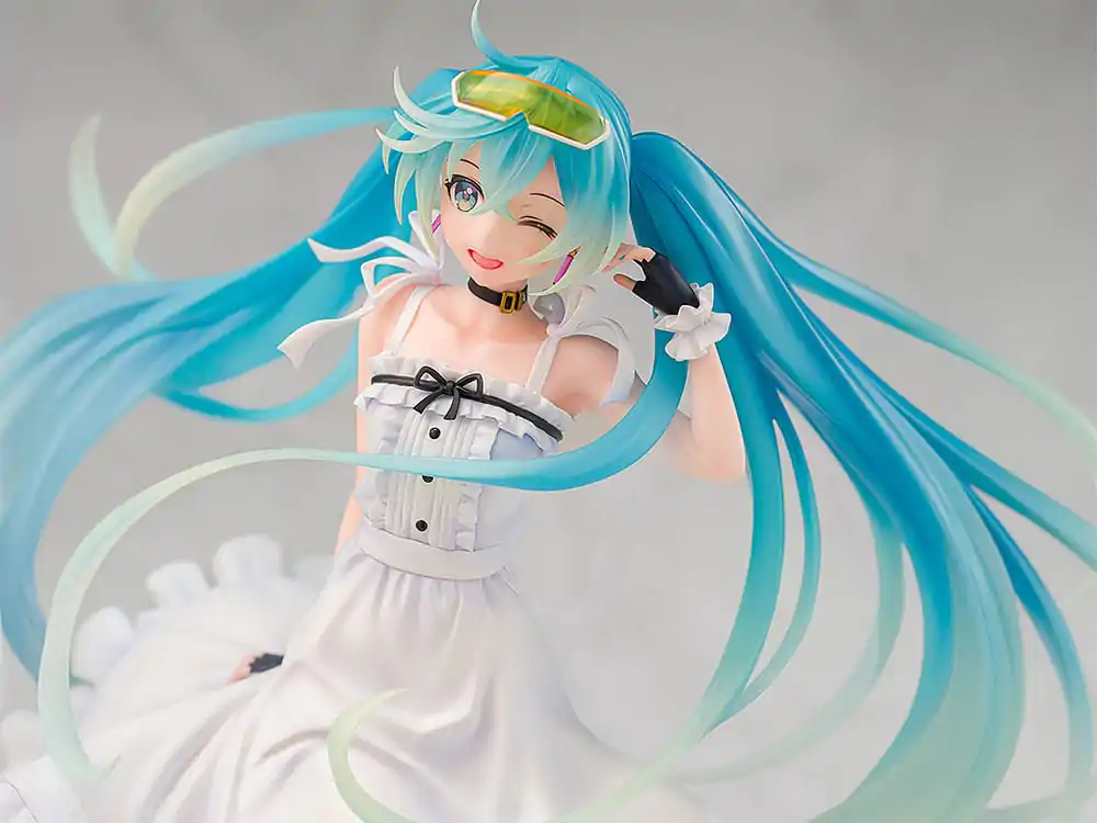 Hatsune Miku GT Project Original PVC Statue 1/7 Vacation Style Ver. 24 cm Produktfoto