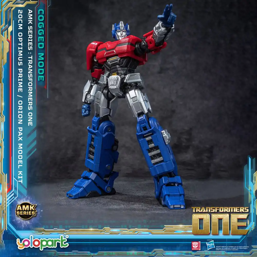 Transformers 8 AMK Series Plastic Model Kit Orion Pax 20 cm termékfotó