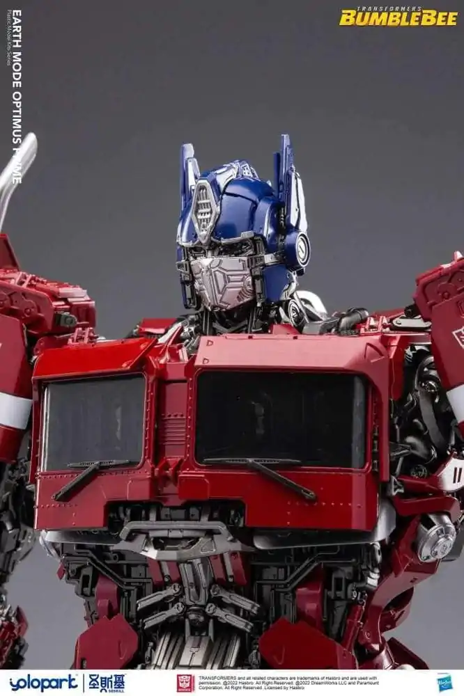 Transformers Bumblebee Plastic Model Kit Earth mode Optimus Prime 30 cm Produktfoto