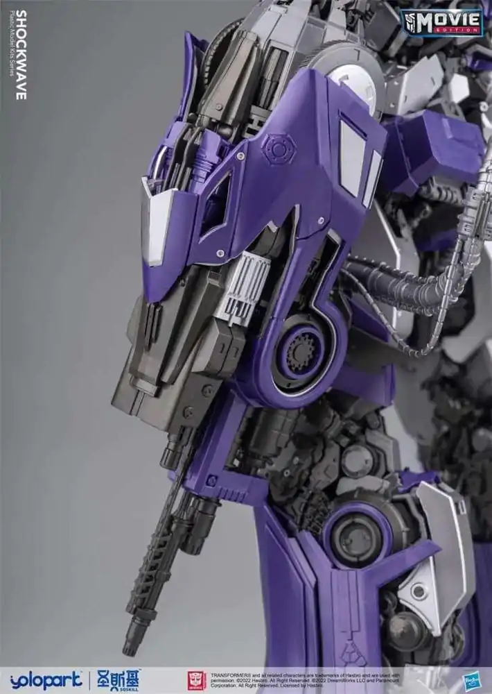 Transformers Bumblebee Plastic Model Kit Shockwave 30 cm Produktfoto