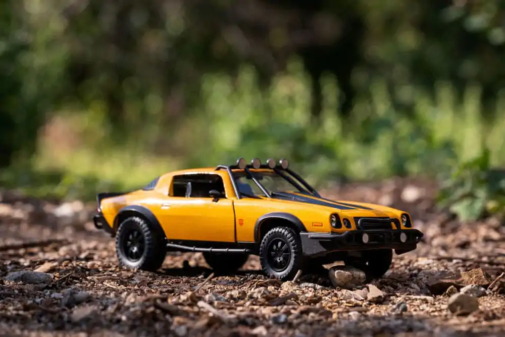 Transformers Diecast Modell 1/24 1977 Chevy Camaro T7 Bumblebee termékfotó
