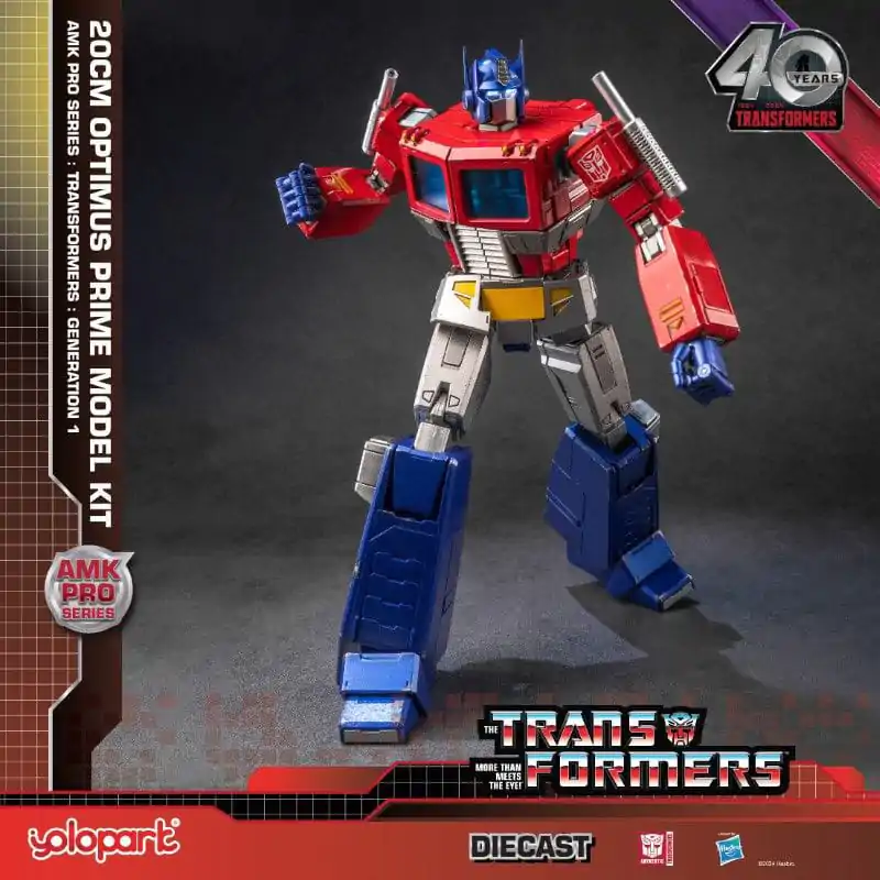 Transformers: Generation One AMK Pro Series Plastic Model Kit Optimus Prime 20 cm termékfotó