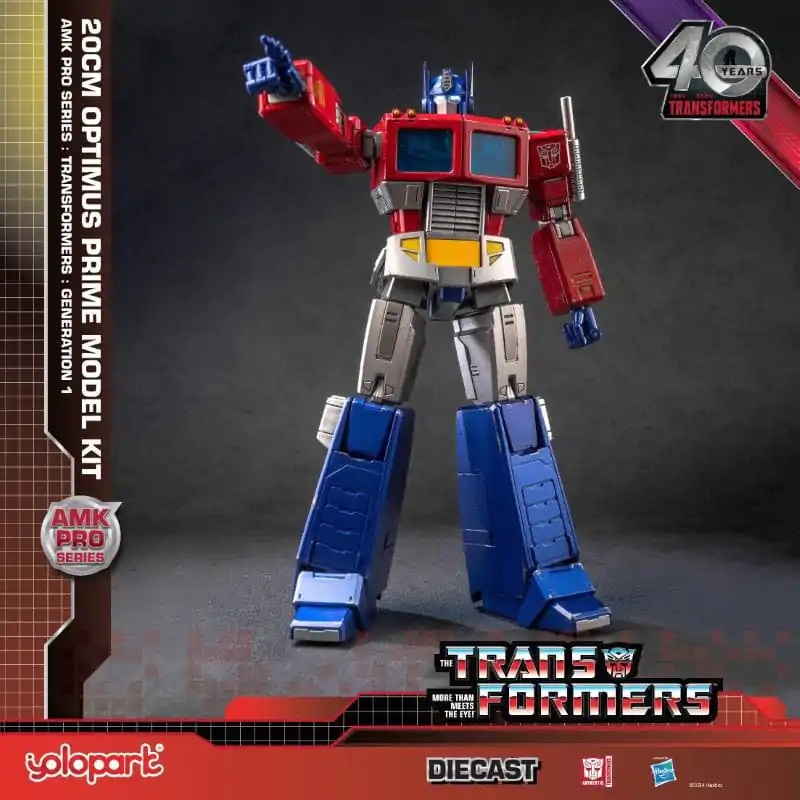 Transformers: Generation One AMK Pro Series Plastic Model Kit Optimus Prime 20 cm termékfotó