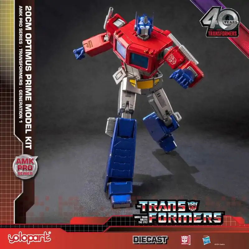 Transformers: Generation One AMK Pro Series Plastic Model Kit Optimus Prime 20 cm termékfotó