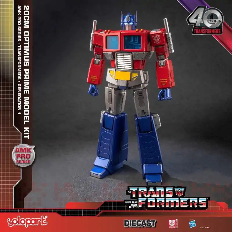 Transformers: Generation One AMK Pro Series Plastic Model Kit Optimus Prime 20 cm termékfotó