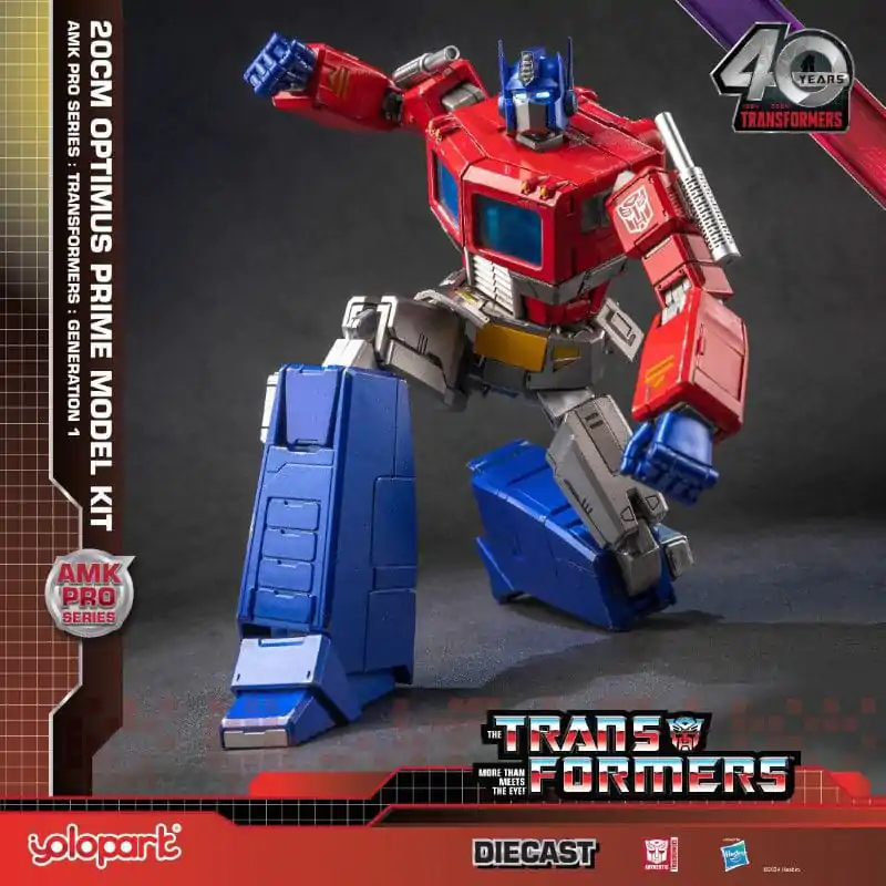 Transformers: Generation One AMK Pro Series Plastic Model Kit Optimus Prime 20 cm termékfotó