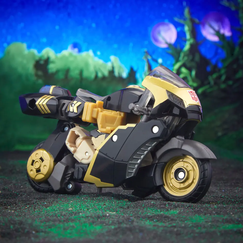 Transformers Generations Legacy Evolution Deluxe Class Actionfigur Animated Universe Prowl 14 cm Produktfoto