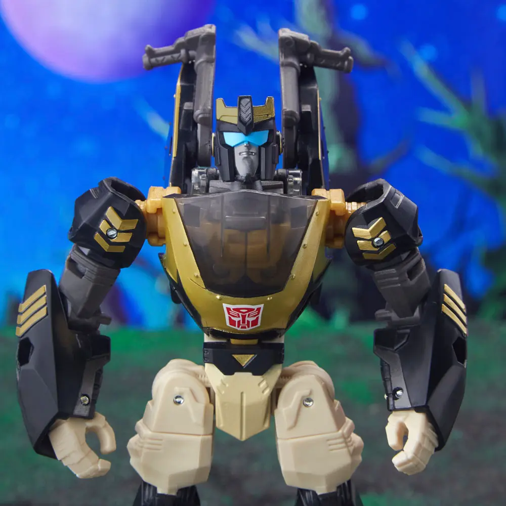 Transformers Generations Legacy Evolution Deluxe Class Actionfigur Animated Universe Prowl 14 cm Produktfoto