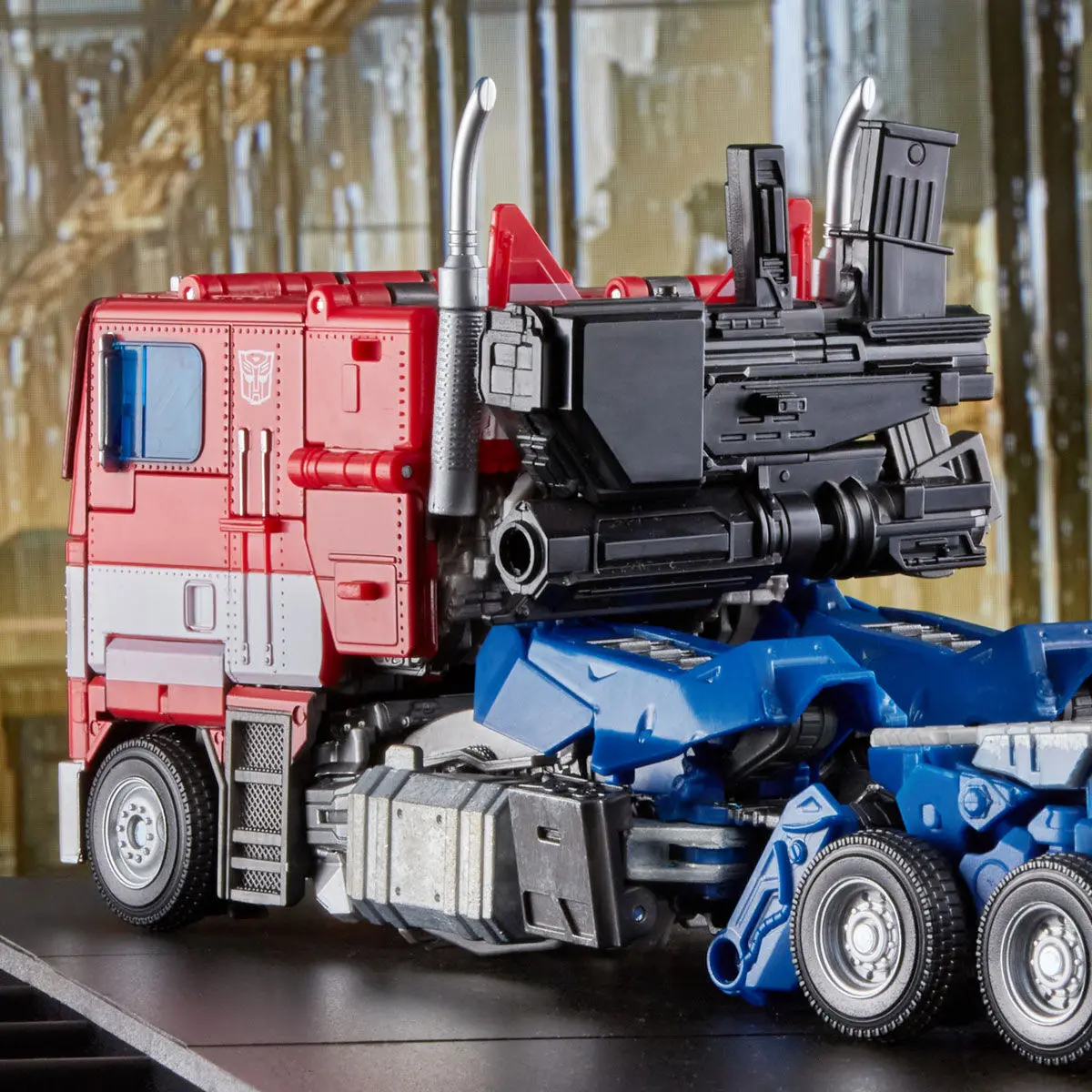 Transformers Move Masterpiece Bumblebee Optimus Prime 27 cm Produktfoto