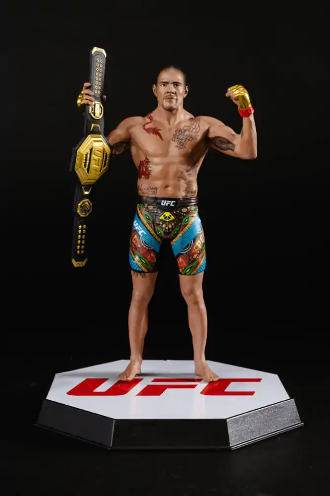UFC Posed PVC Statue Alex Pereira 18 cm Produktfoto