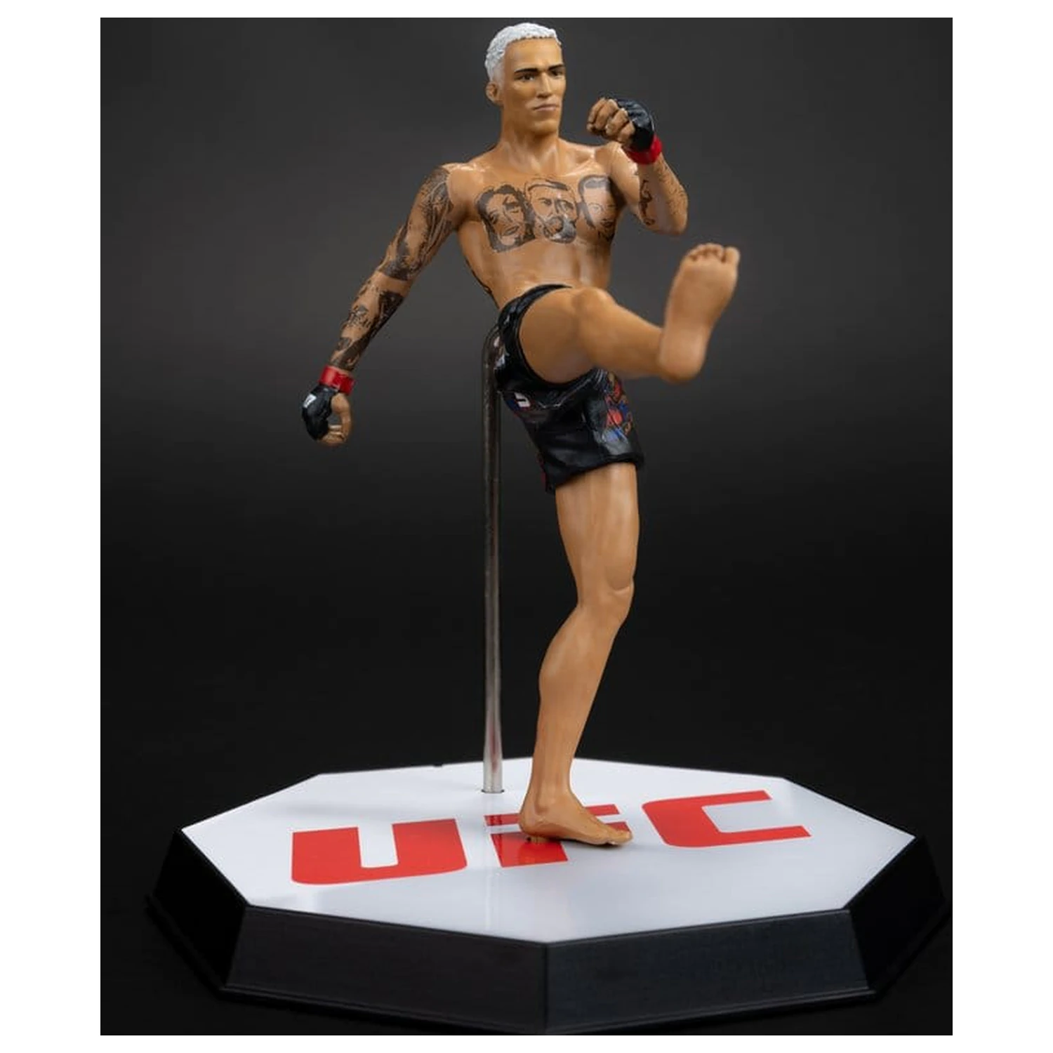 UFC Posed PVC-Statue Charles Oliveira 17 cm Produktfoto
