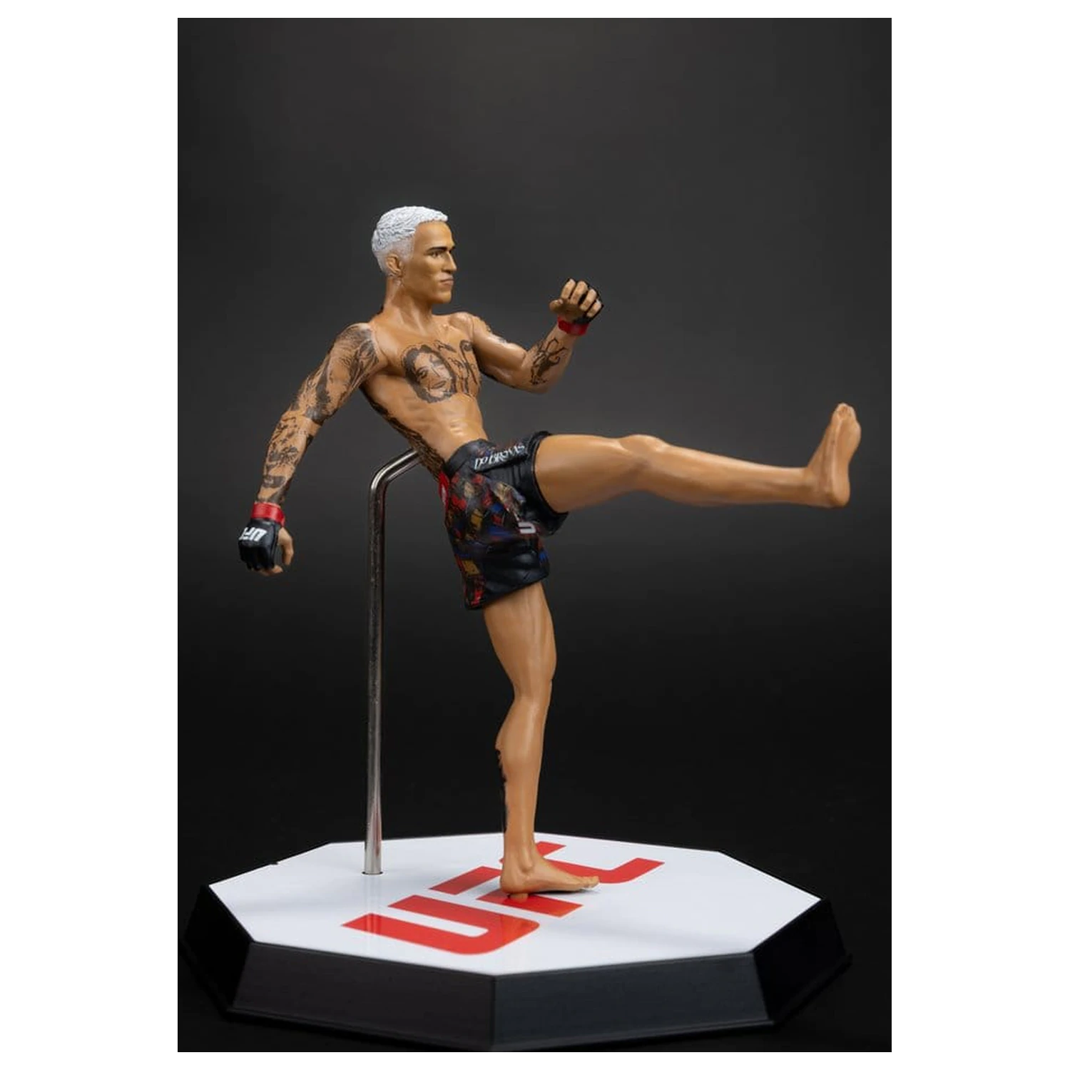 UFC Posed PVC-Statue Charles Oliveira 17 cm Produktfoto