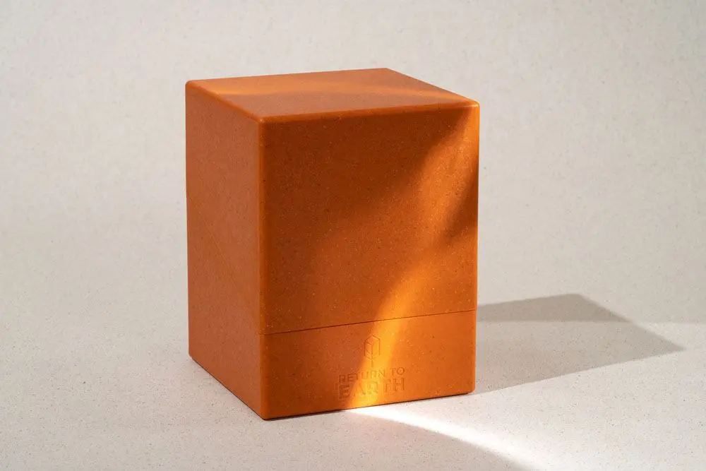 Ultimate Guard Return To Earth Boulder Deck Case 100+ Standardgröße Orange Produktfoto