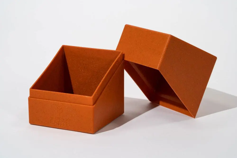 Ultimate Guard Return To Earth Boulder Deck Case 100+ Standardgröße Orange Produktfoto