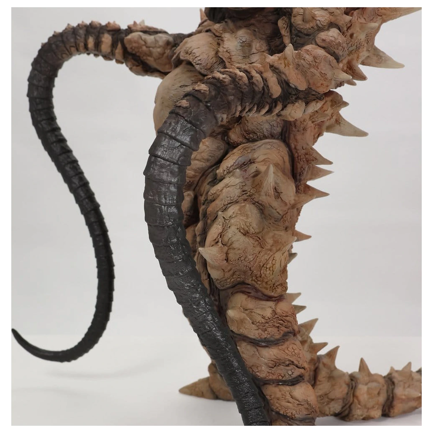 Ultraman Kaiju Remix Series Vinylfigur Gudon 34 cm Produktfoto