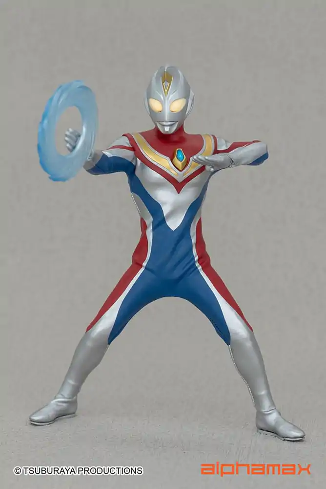 Ultraman Actionfigur mit Leuchtfunktion Dyna 16 cm Produktfoto