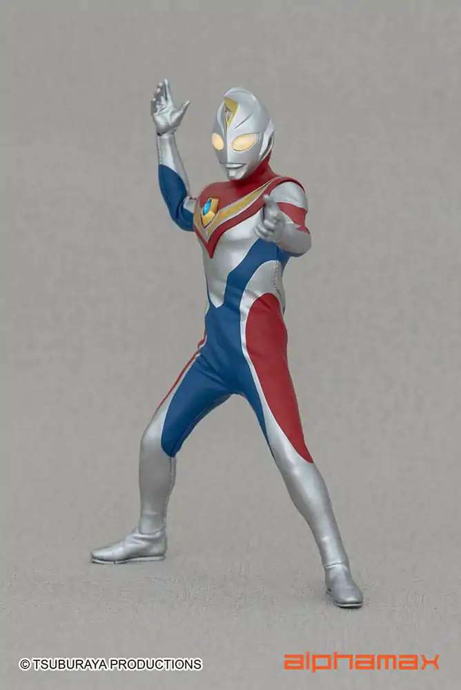 Ultraman Actionfigur mit Leuchtfunktion Dyna 16 cm Produktfoto