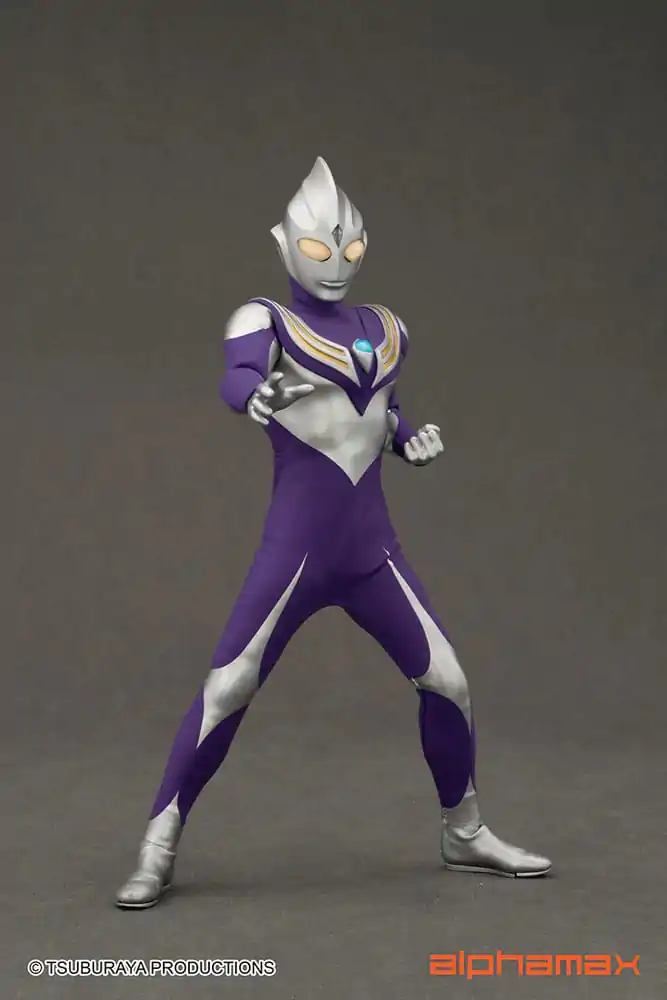 Ultraman Actionfigur mit Leuchtfunktion Tiga Sky Type 16 cm Produktfoto