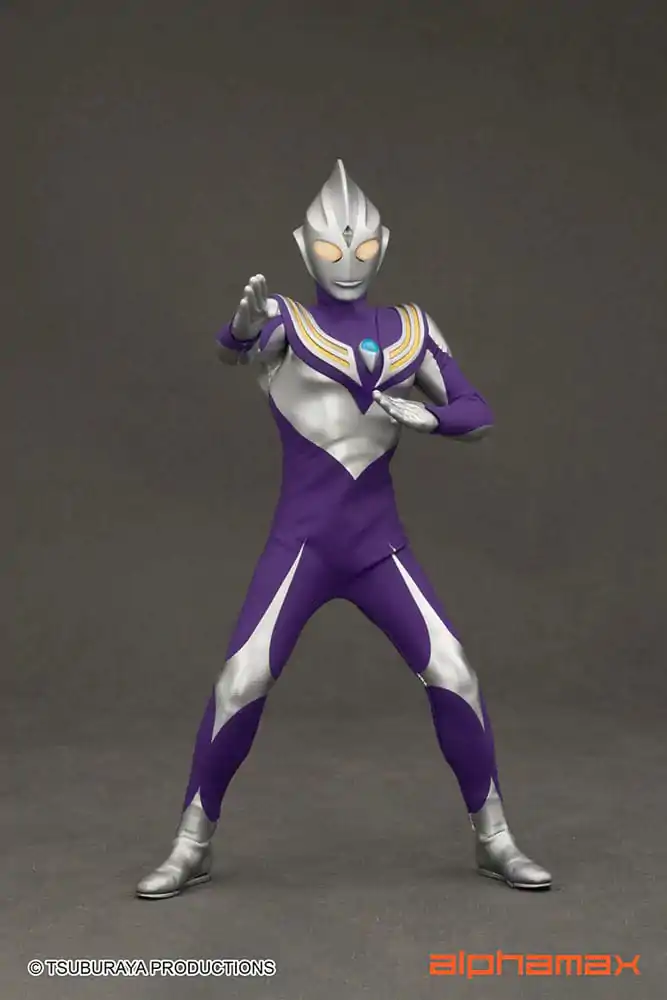 Ultraman Actionfigur mit Leuchtfunktion Tiga Sky Type 16 cm Produktfoto