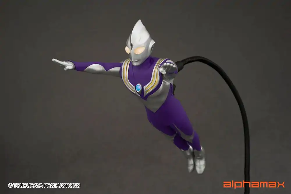 Ultraman Actionfigur mit Leuchtfunktion Tiga Sky Type 16 cm Produktfoto