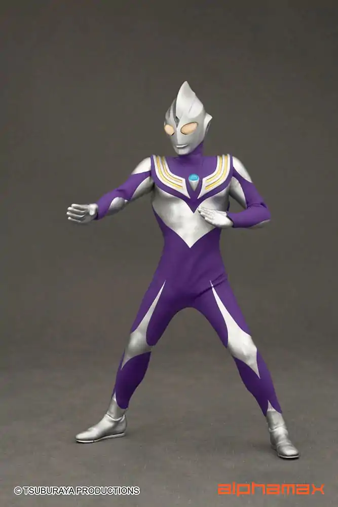 Ultraman Actionfigur mit Leuchtfunktion Tiga Sky Type 16 cm Produktfoto