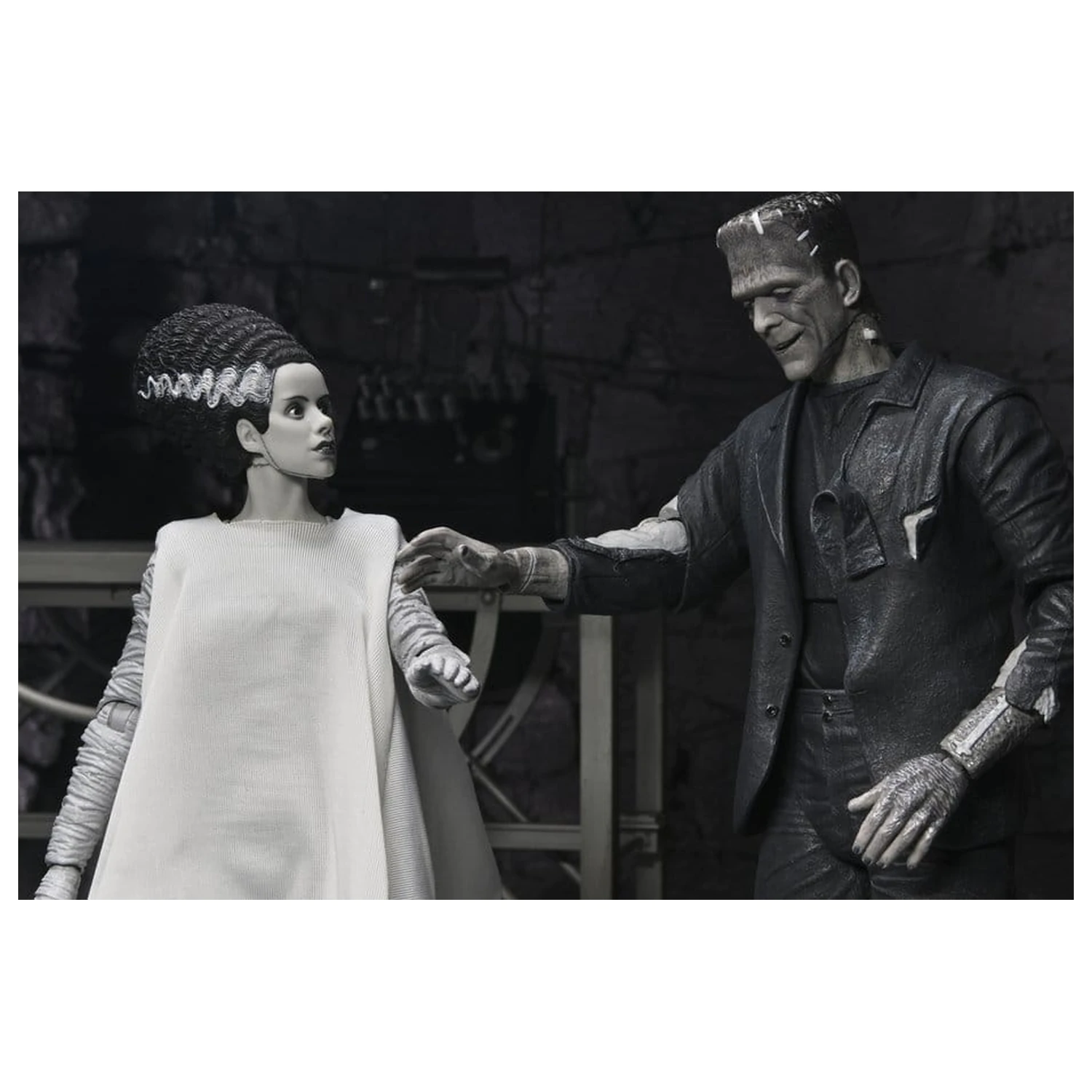 Universal Monsters 2er-Pack Actionfiguren Bride of Frankenstein 90th Anniversary The Monster & His Mate (B&W) 18 cm Produktfoto