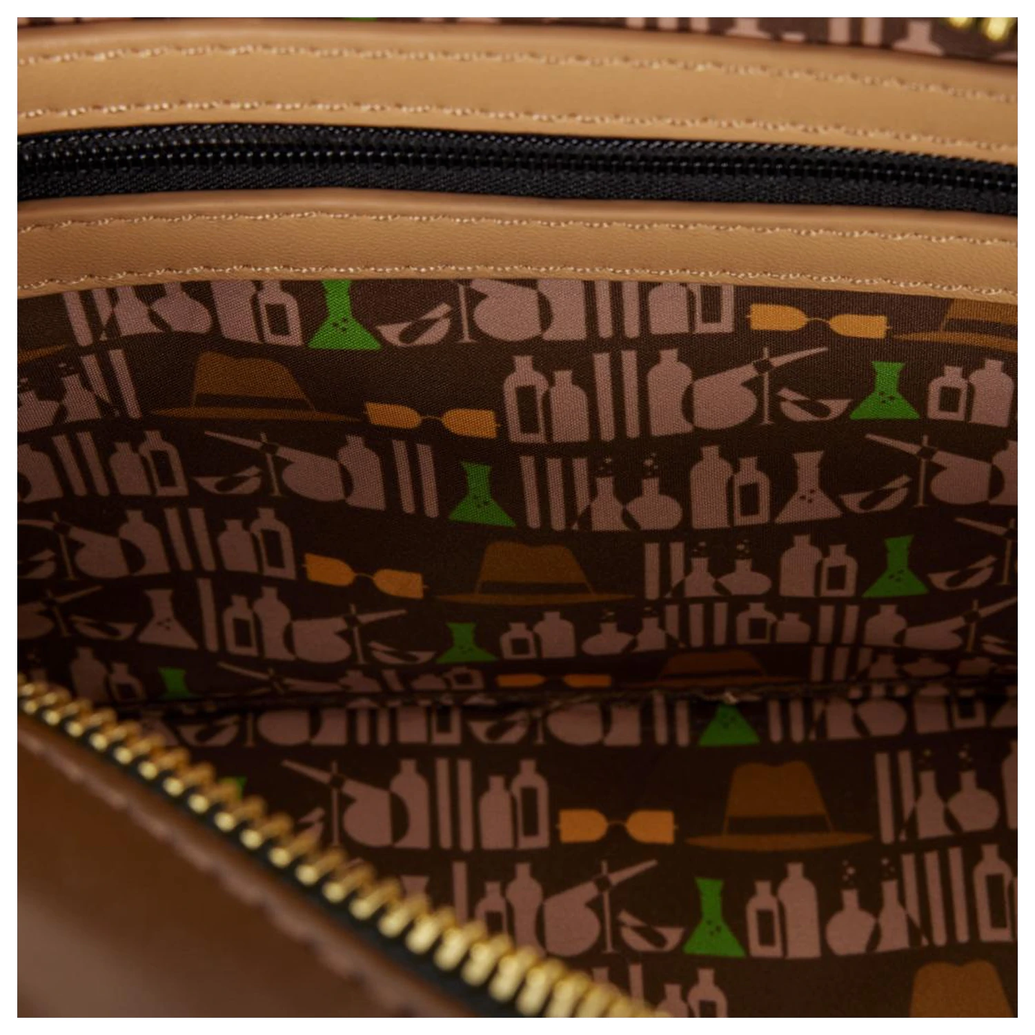 UNIVERSAL MONSTERS The Invisible Man Sling Crossbody Tasche Produktfoto
