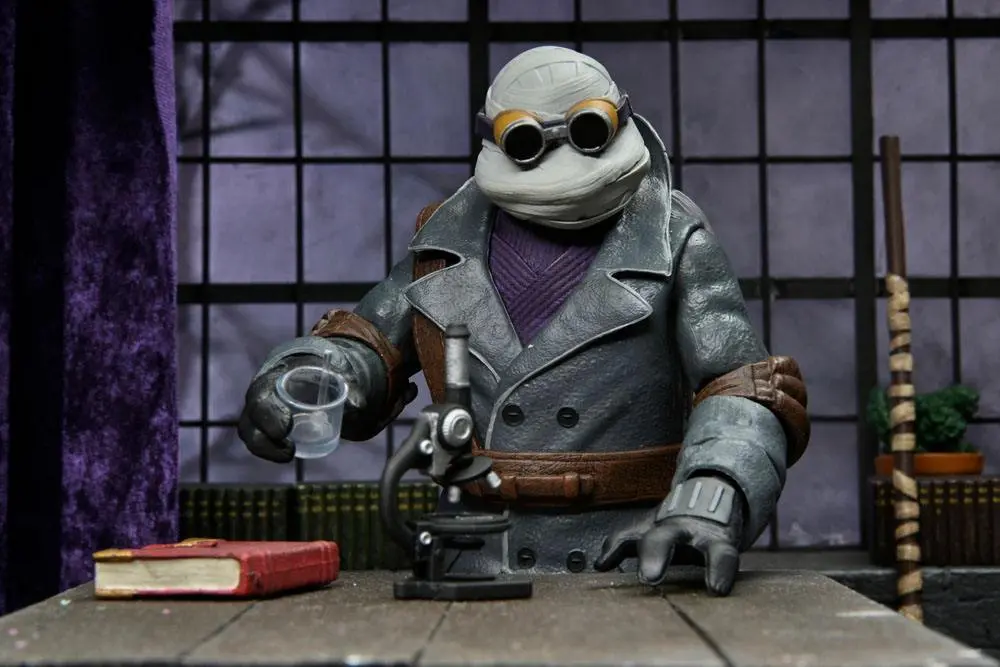 Universal Monsters x Teenage Mutant Ninja Turtles Ultimate Action Figur Donatello as The Invisible Man 18 cm Produktfoto