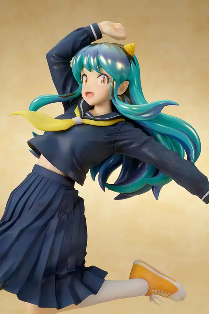 Urusei Yatsura Statue PVC 1/7 Lum Uniform Ver. 28 cm termékfotó