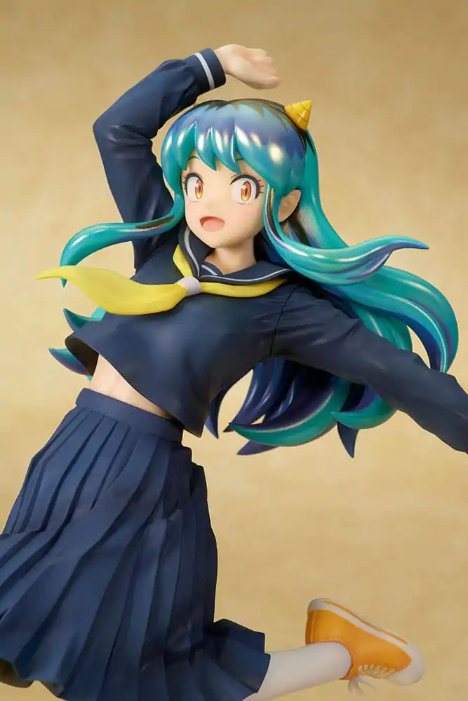 Urusei Yatsura Statue PVC 1/7 Lum Uniform Ver. 28 cm termékfotó