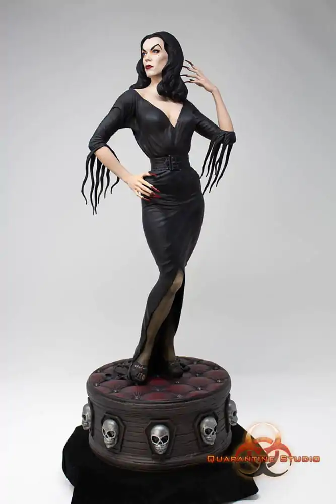 Vampira Statue 1/6 43 cm termékfotó