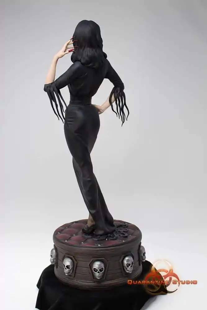 Vampira Statue 1/6 43 cm termékfotó