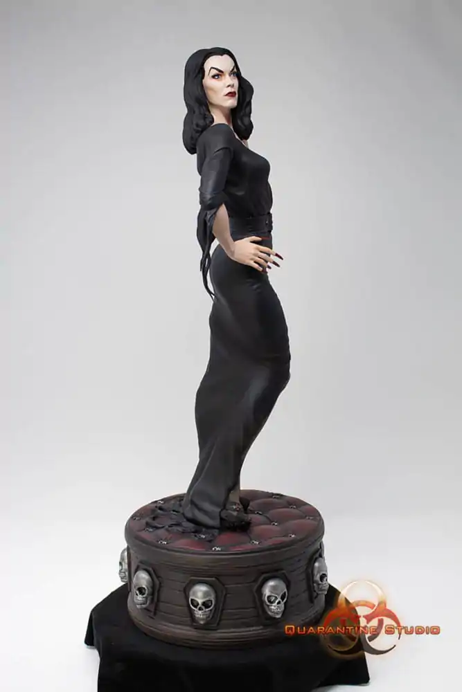 Vampira Statue 1/6 43 cm termékfotó