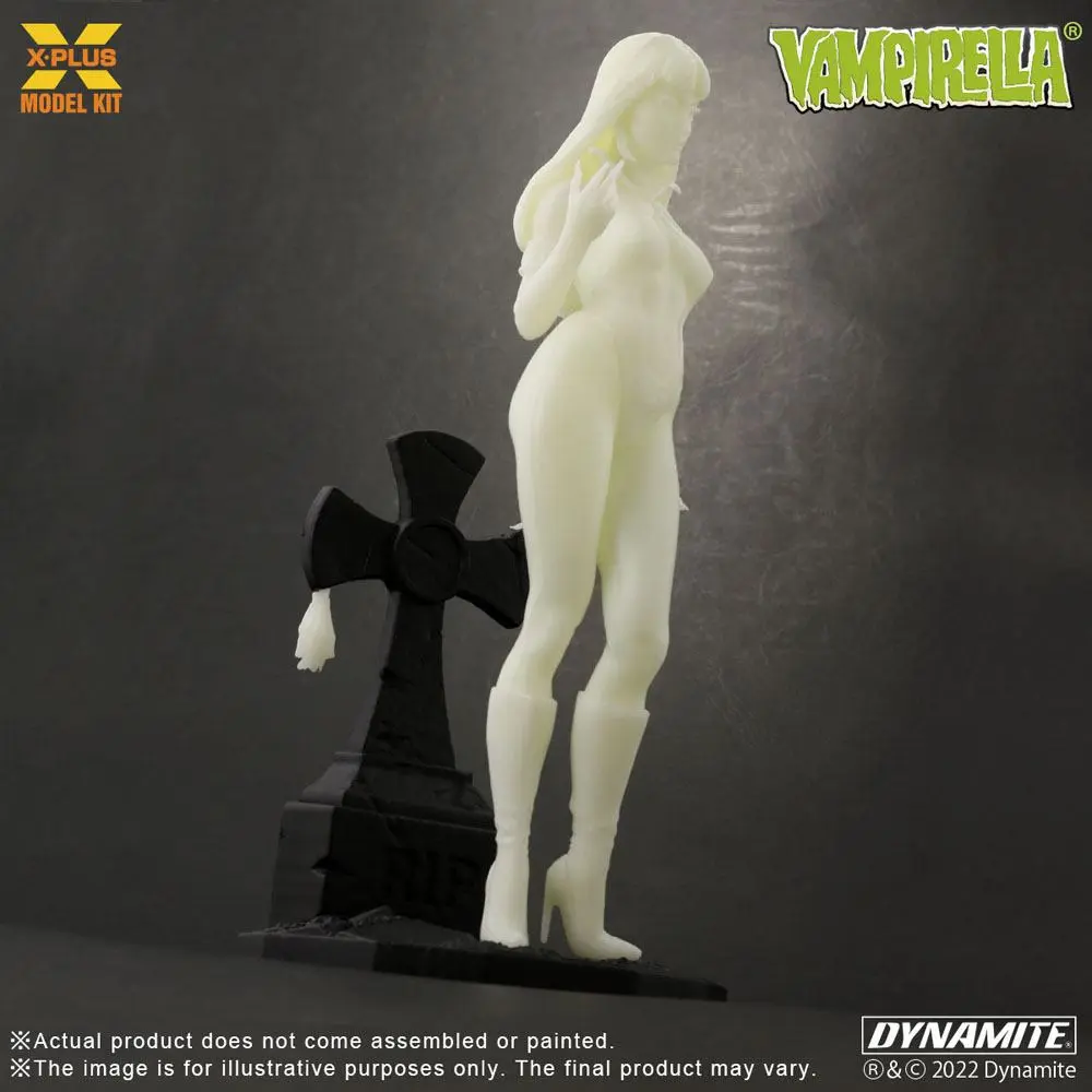 Vampirella Plastic Model Kit 1/8 Vampirella Glow in the Dark Version 23 cm Produktfoto