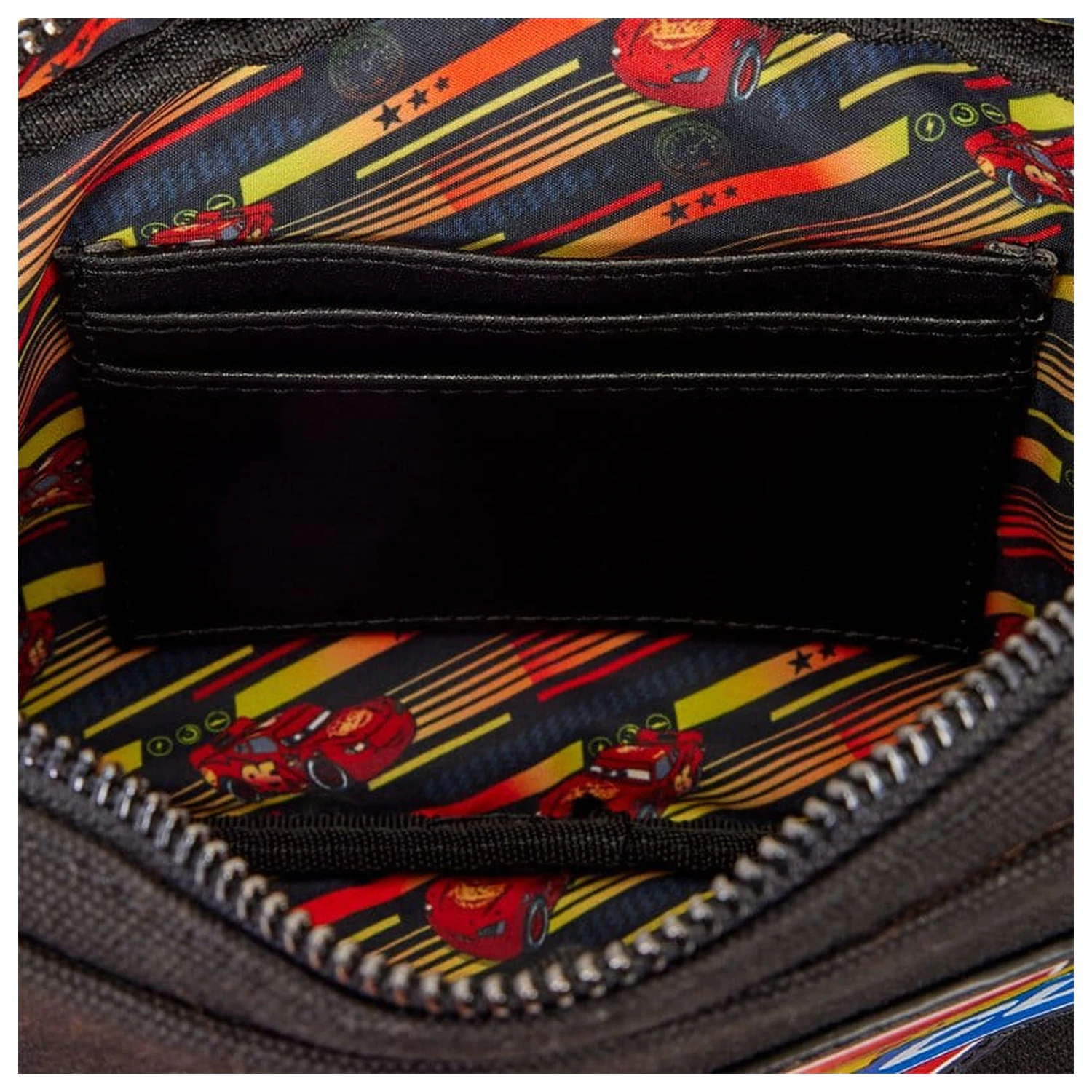 Cars by Loungefly Sling Tasche 20th Anniversary Piston Cup Produktfoto