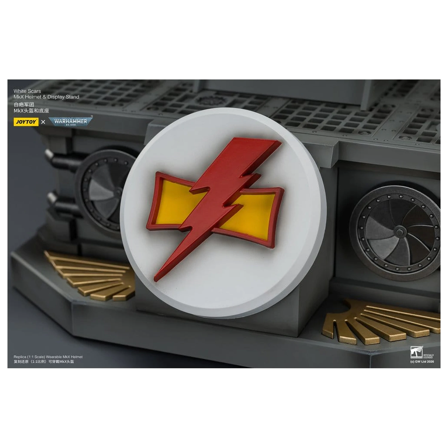 Warhammer 40,000 Helm mit Display Ständer White Scars MkX 44 cm Produktfoto