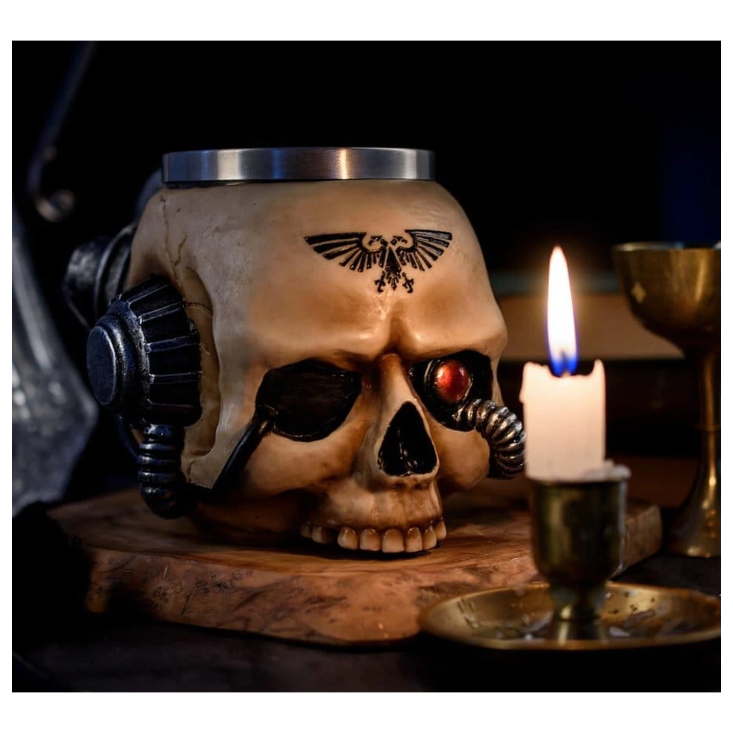 Warhammer 40,000 Tasse Servo Skull Produktfoto
