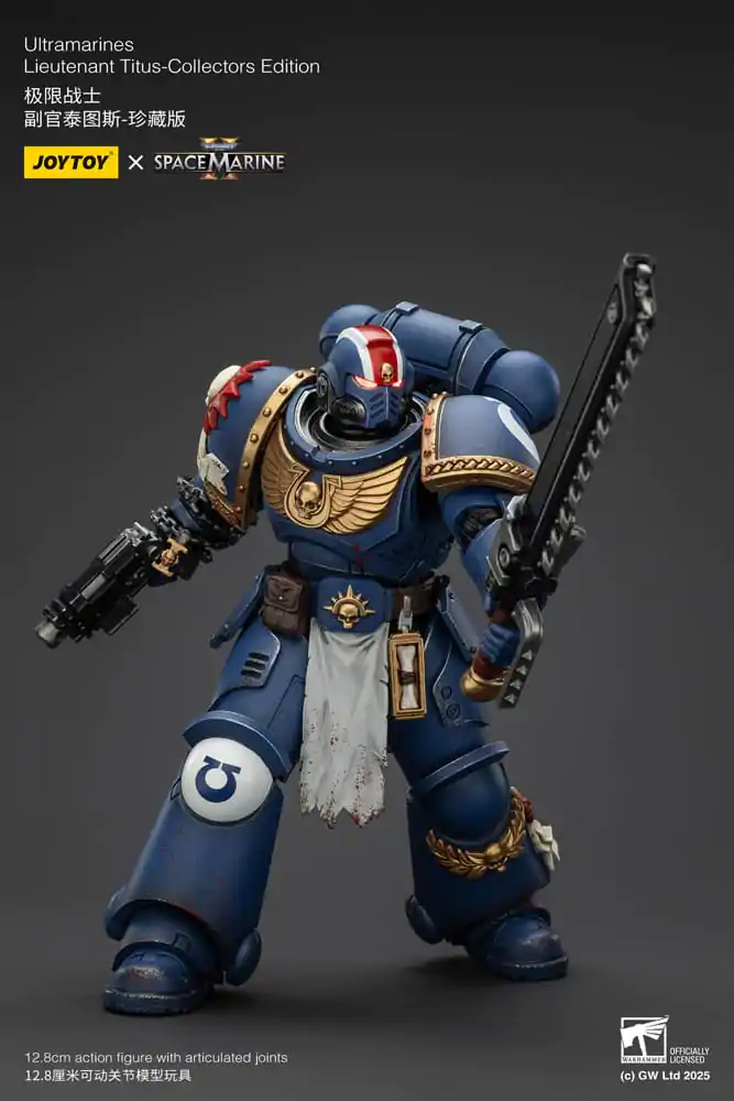 Warhammer 40.000: Space Marine 2 Actionfigur Ultramarines Lieutenant Titus Collectors Edition 13 cm Produktfoto