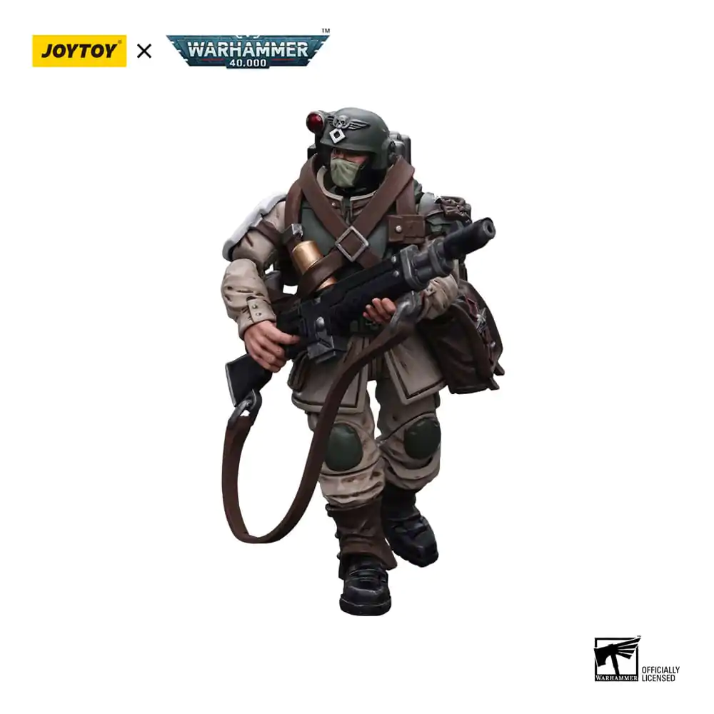 Warhammer 40k Actionfigur 1/18 Astra Militarum Cadian Command Squad Veteran with Medi-pack 12 cm Produktfoto