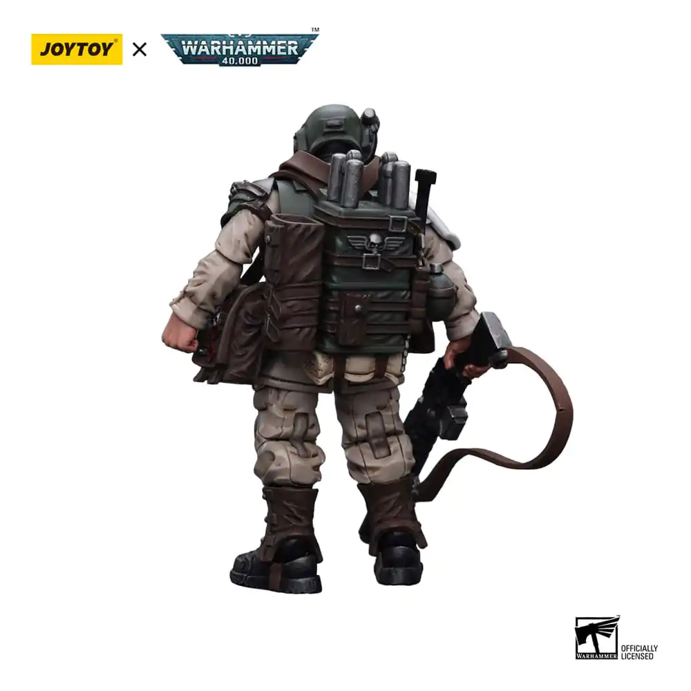 Warhammer 40k Actionfigur 1/18 Astra Militarum Cadian Command Squad Veteran with Medi-pack 12 cm Produktfoto