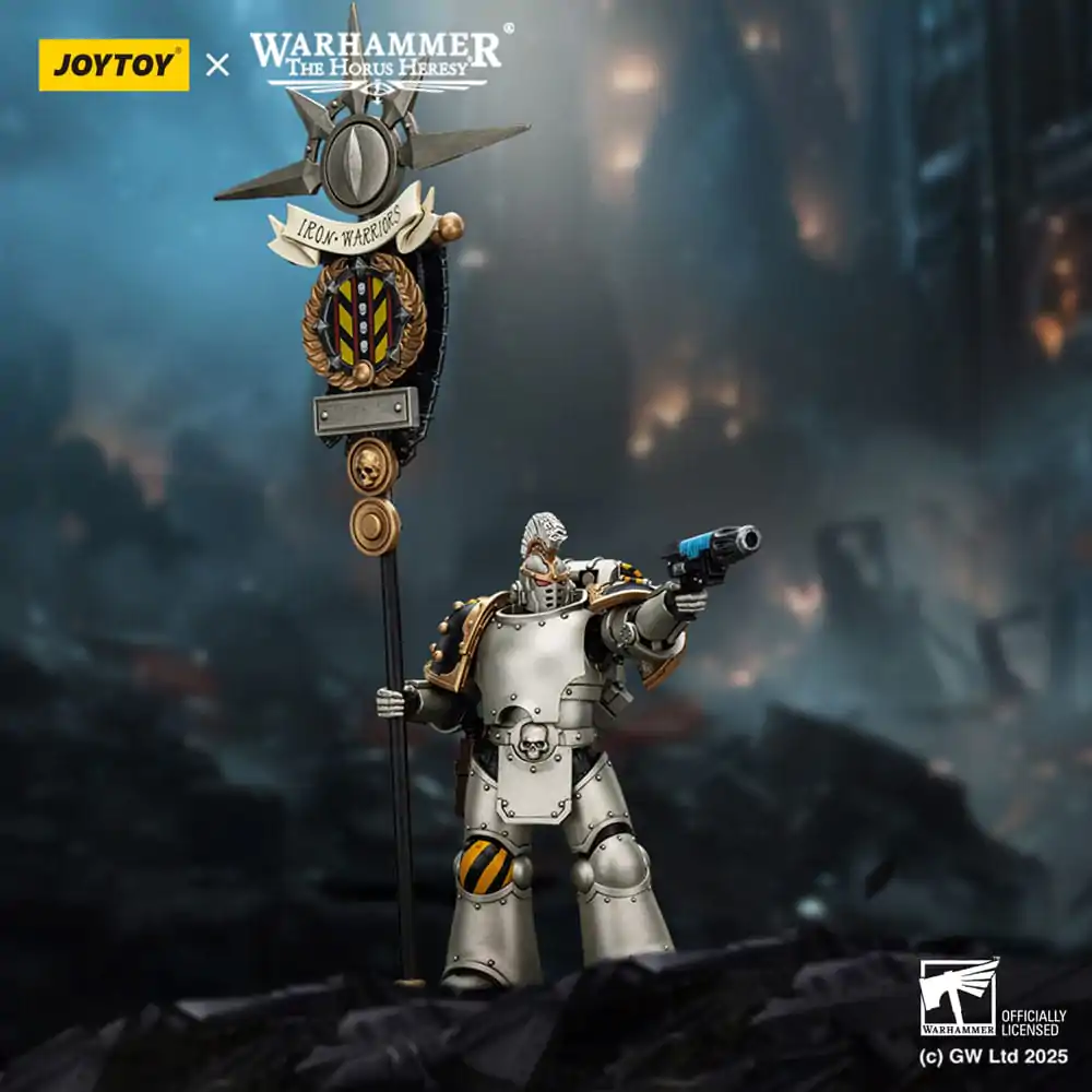 Warhammer The Horus Heresy Action Figur 1/18 lron Warriors Command Squad Chosen mit Legion Standard 12 cm Produktfoto