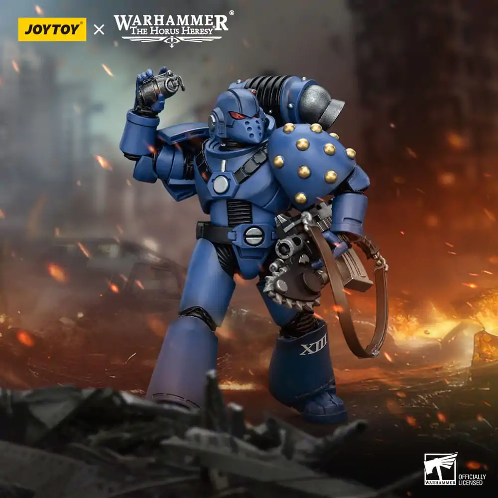 Warhammer The Horus Heresy Actionfigur 1/18 Ultramarines MK VI Tactical Squad Legionary with Bolter & Chainblade 12 cm termékfotó