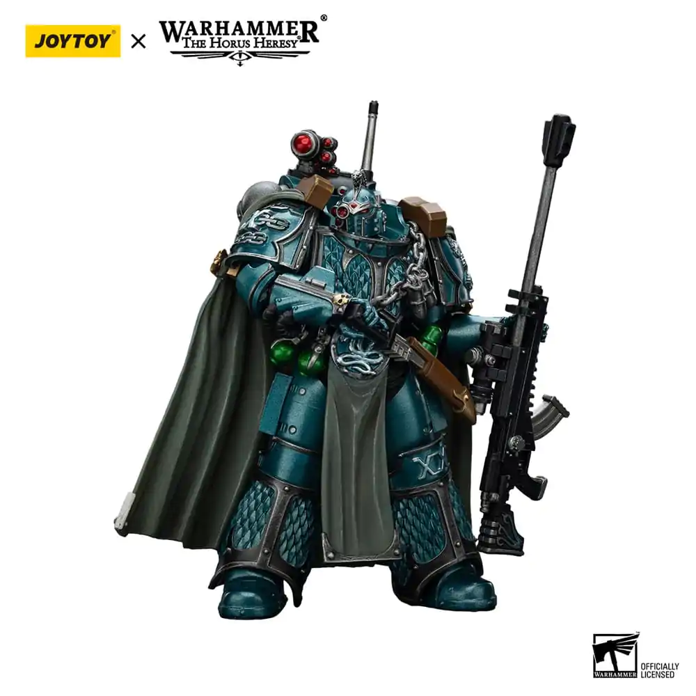 Warhammer The Horus Heresy Action Figur Alpha Legion Exodus The One who is Many Mit Scharfschützengewehr Und Power Dolch 20 cm Produktfoto